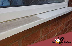 a cleaner upvc window frame bedfordshire