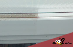 cleaning dirty upvc window frames in bedfordshire
